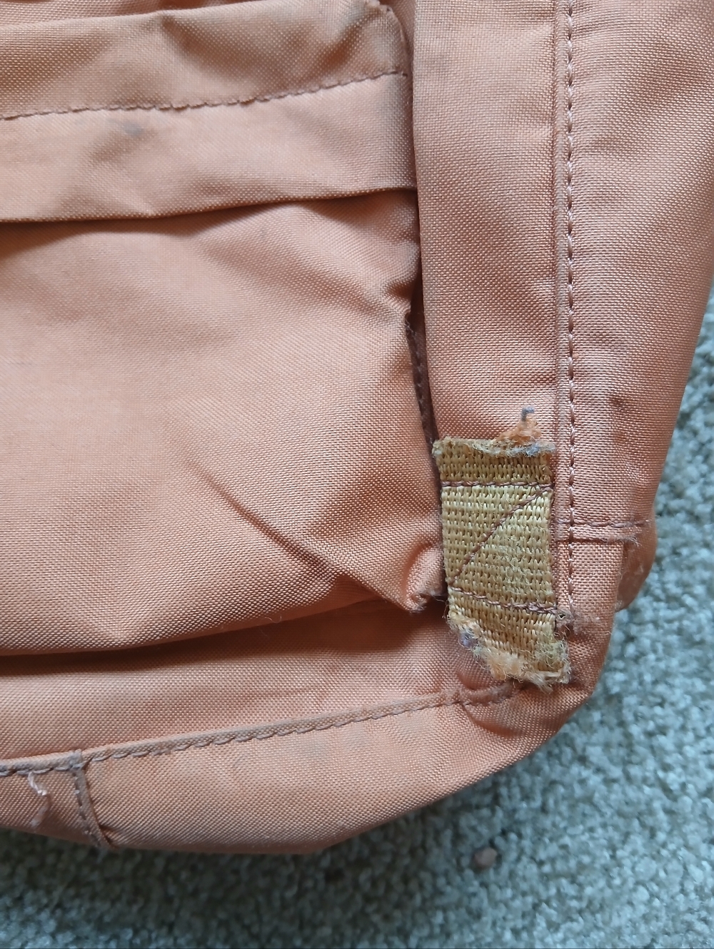Fjällräven Kånken Mini Backpack - Picture 3 of 10